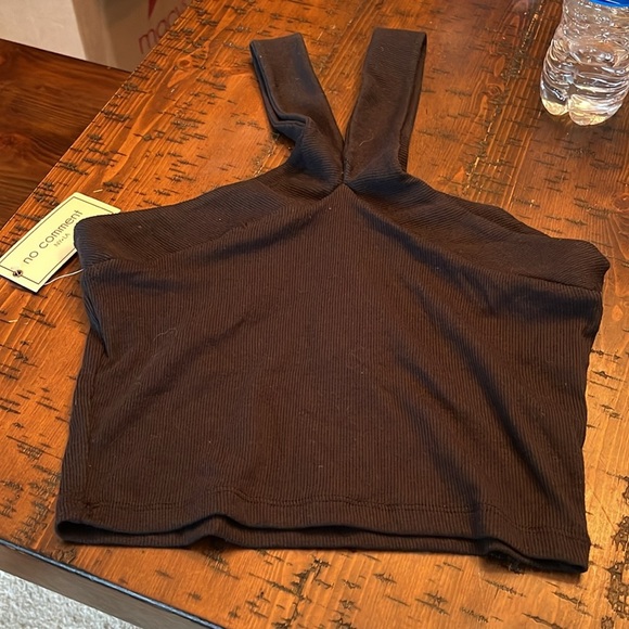 No comment. Top - Picture 2 of 4